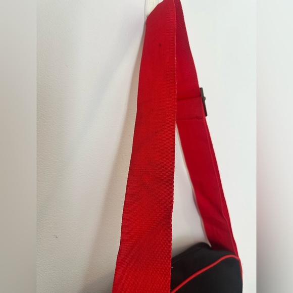 Marvel Comics Captain America Shoulder Messenger Bag - Picture 5 of 6